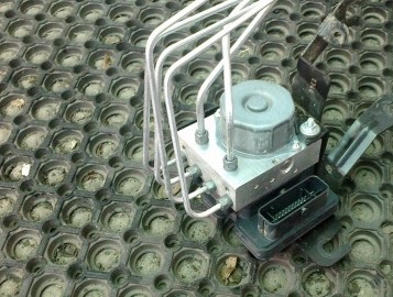 фото №1, Насос abs dacia logan sandero ii 2013- 1.5 dci