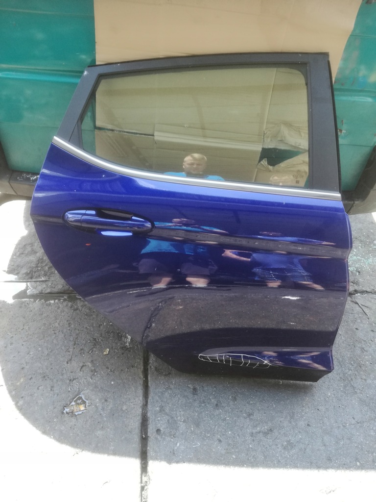 фото №1, Ford fiesta mk8 двері праве задні правий задня