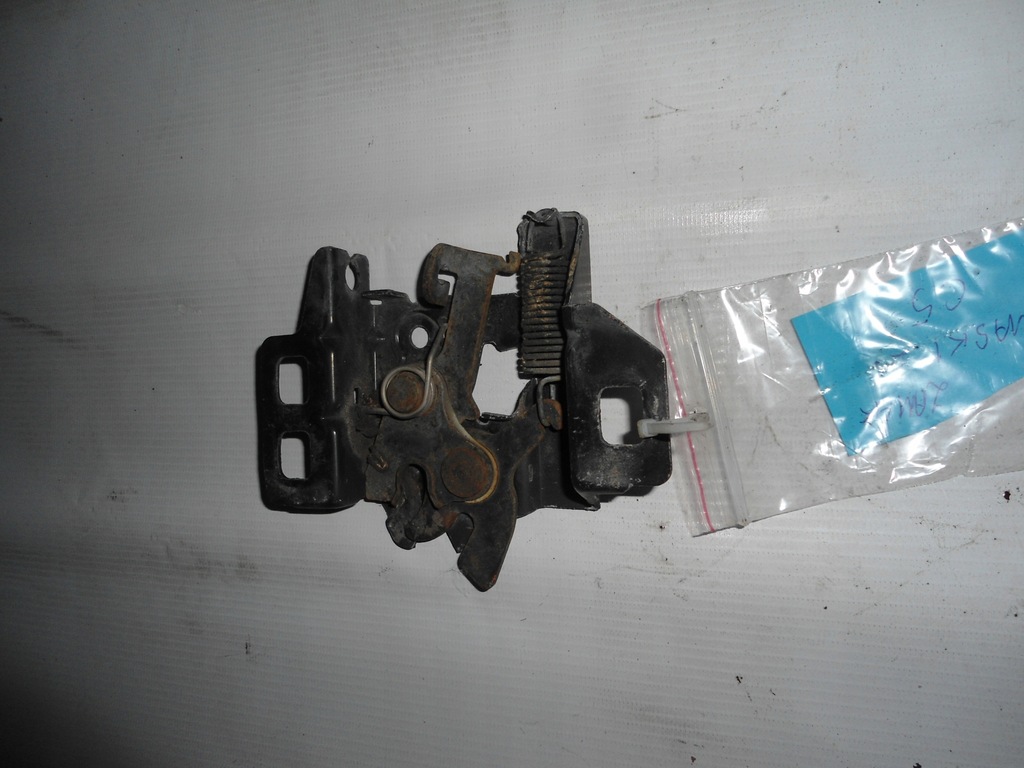 фото №1, Замок капот лівий chevrolet corvette c5 2000r