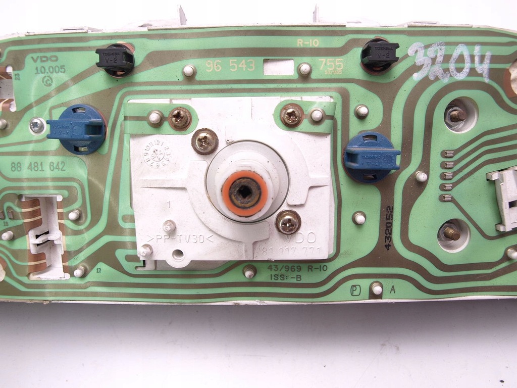 фото №7, Nissan primera 1.6 l счетчик приборы