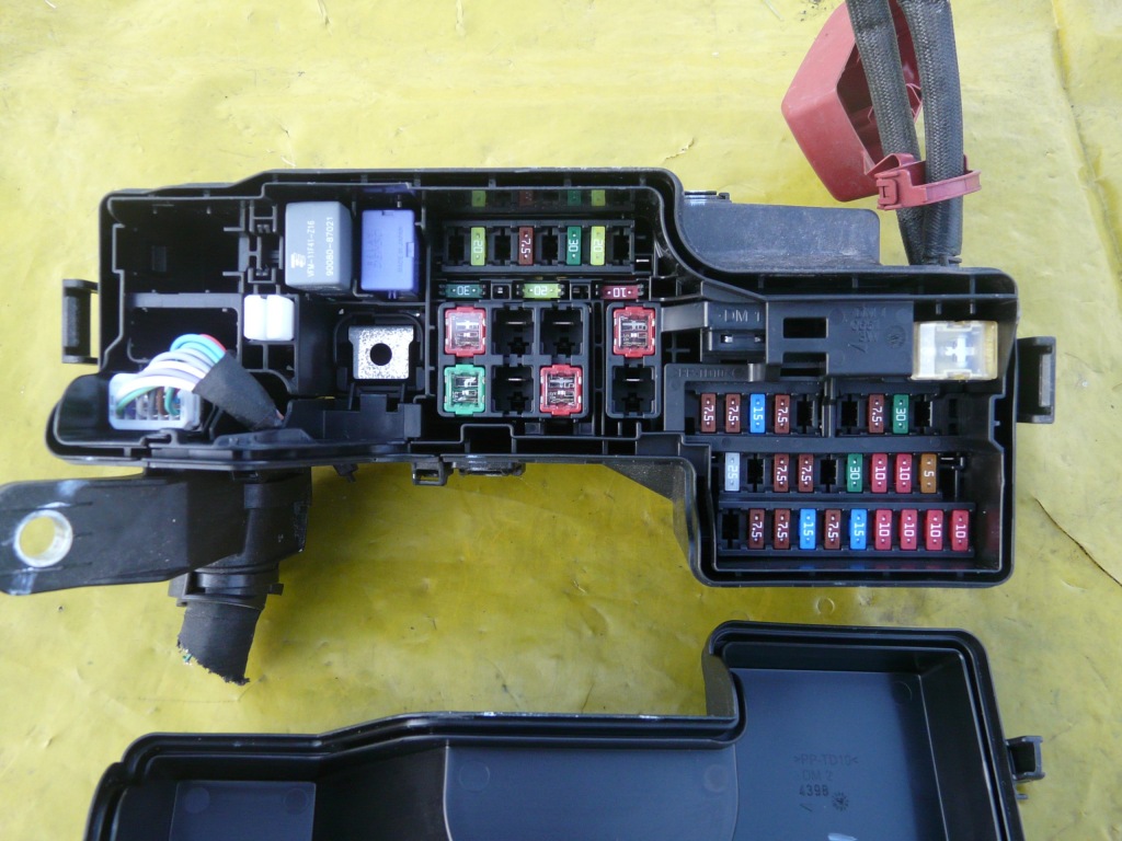 фото №2, Peugeot 108 c1 ii корпус коробка предохранителей