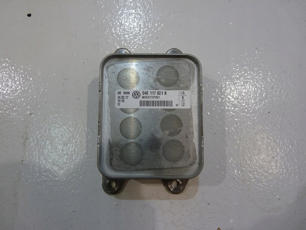 фото №1, Mbm vw t-roc радиатор масла 04e117021k