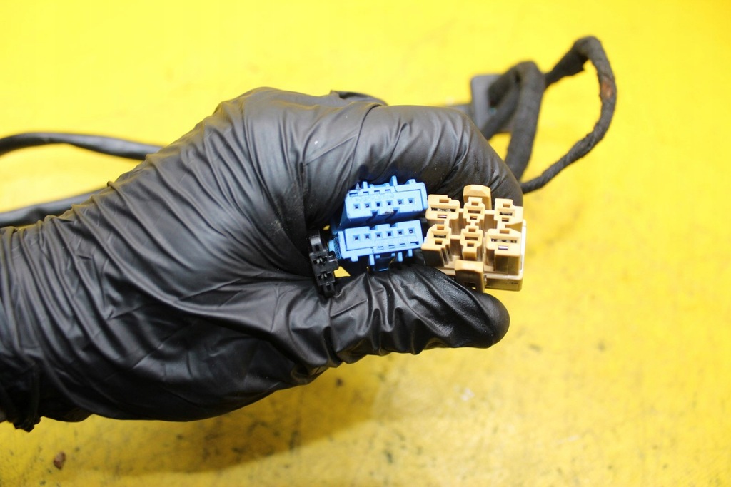 фото №4, Електропроводка обігрівача 3.2 fsi audi a6 c6