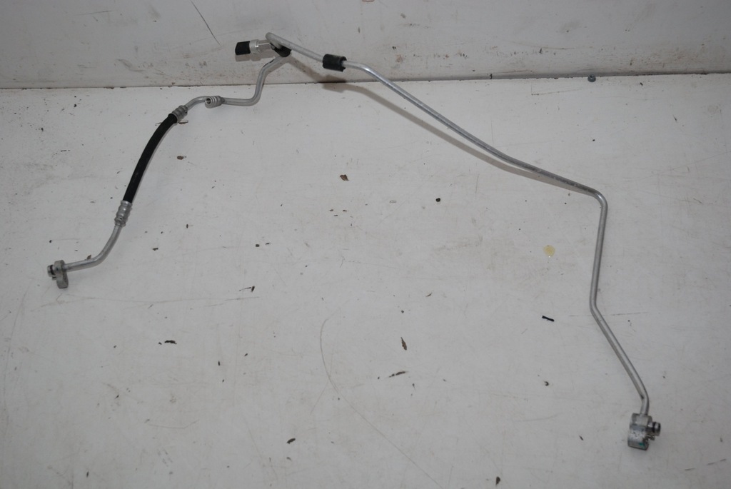 фото №1, Audi q3 трубка шланг кондиционера 8u0820710d