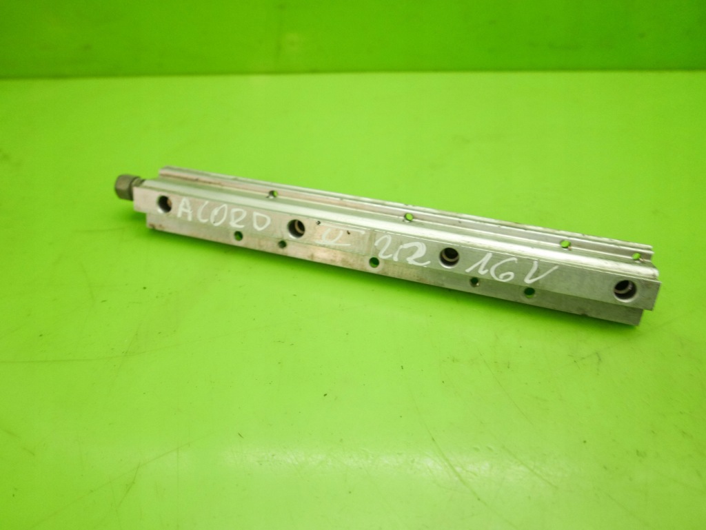 фото №7, Молдинг впрыскная honda accord v 2.2 16v coupe 93-