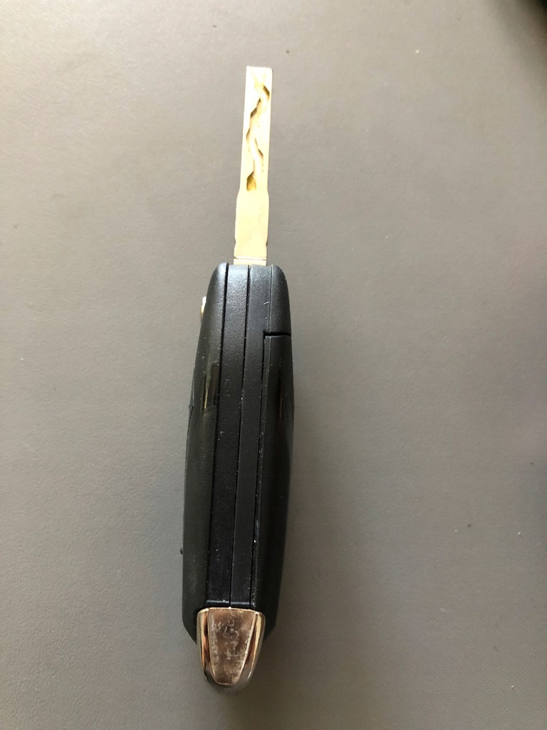 фото №4, Ford fiesta mk8 ключ ключ складной ключ оригинал !!