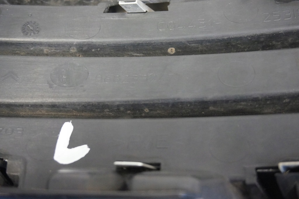 фото №5, Заглушка хром решётка бампера citroen c3 picasso