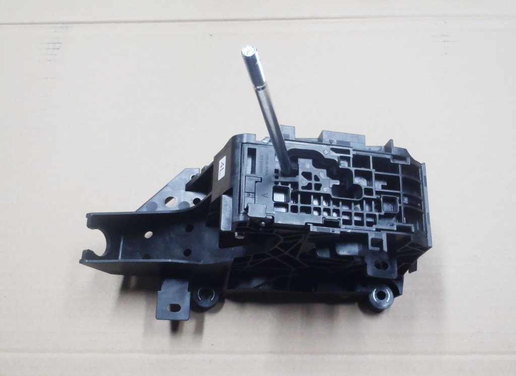 фото №1, Rav4 12-18 рычаг домкрат переключения передач автоматическая коробка передач