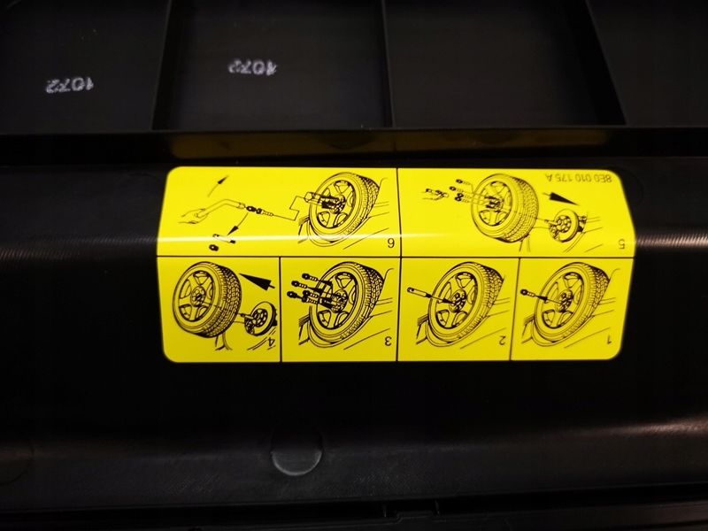 фото №8, Audi q5 8r lift обшивка багажника 8r0863462d