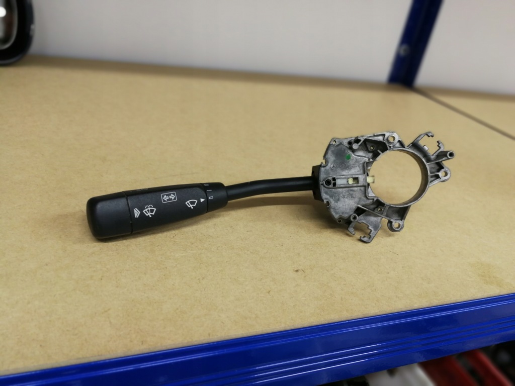 фото №1, Mercedes w210 перемикач вимикач 2105450110