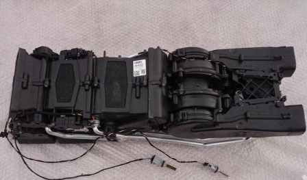 фото №1, Audi a8 s8 d4 отопитель задняя 4h0820004c