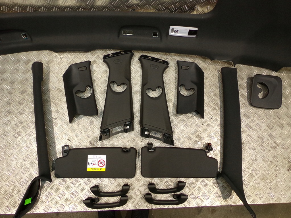 фото №5, Bmw 2 f46 потолок czarna mpakiet стойки +шторка