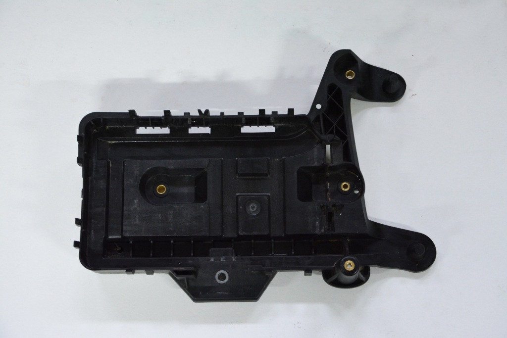 фото №1, 1k0915333 volkswagen audi основание аккумулятор