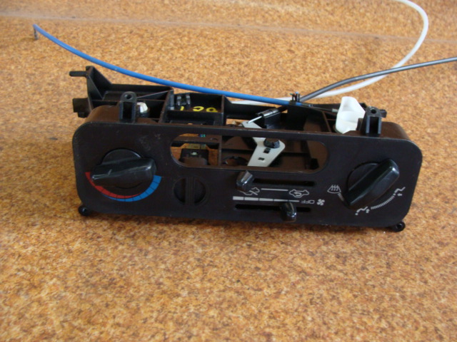 фото №1, Mitsubishi l200 04r панель управление