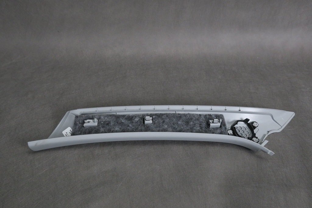 фото №15, Audi a1 защита обшивка стойка правое 8x0867234a