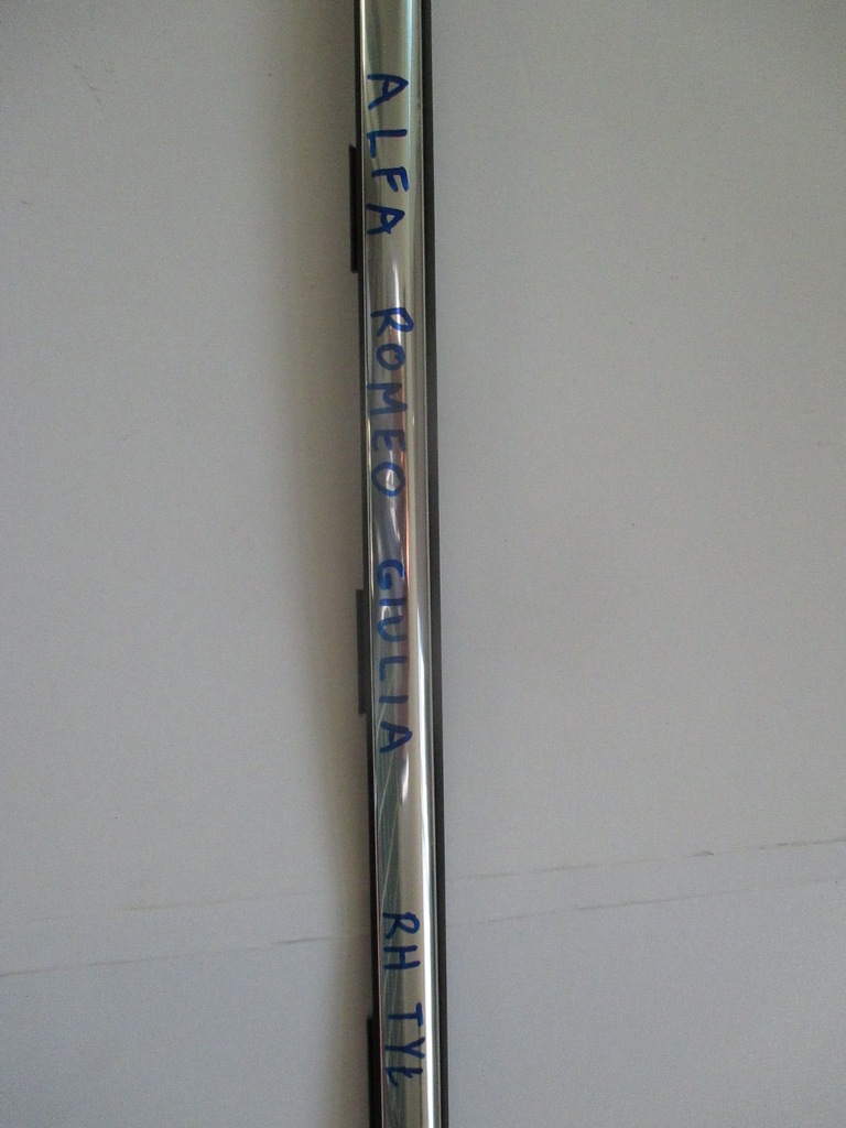 фото №2, Alfa romeo giulia молдинг уплотнитель правая задняя