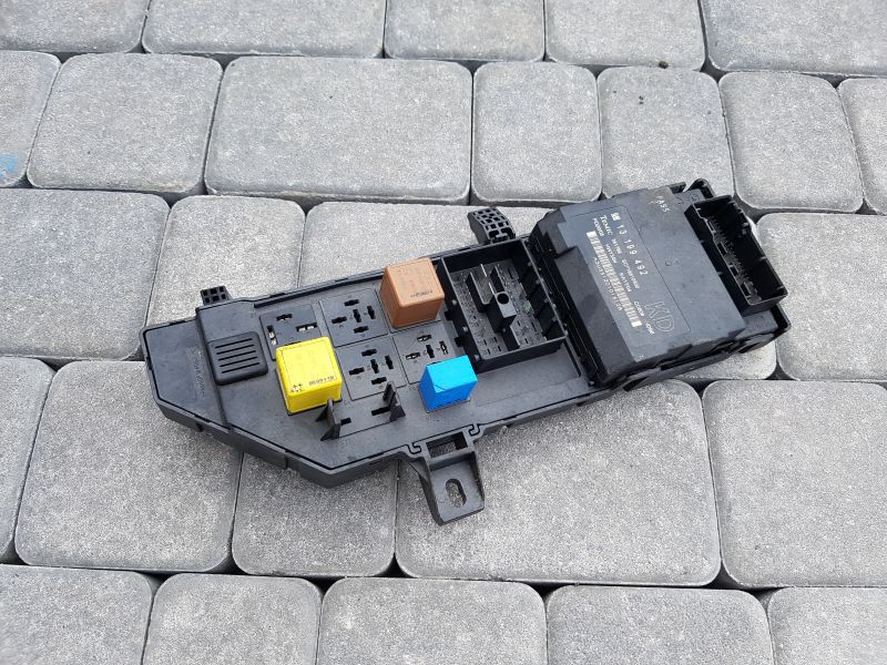 фото №1, Коробка предохранителей opel vectra c 13199492kd
