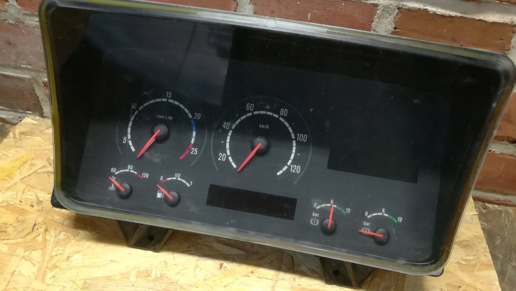 фото №1, Scania r счетчик приборы 1540226 1507322