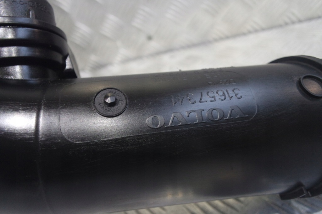 фото №6, Volvo xc90 ii 2.0d d4 труба повітрозабірник 31657341