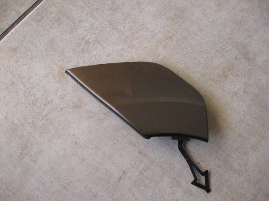 фото №1, Заглушка фаркоп - перед - renault kadjar !!!