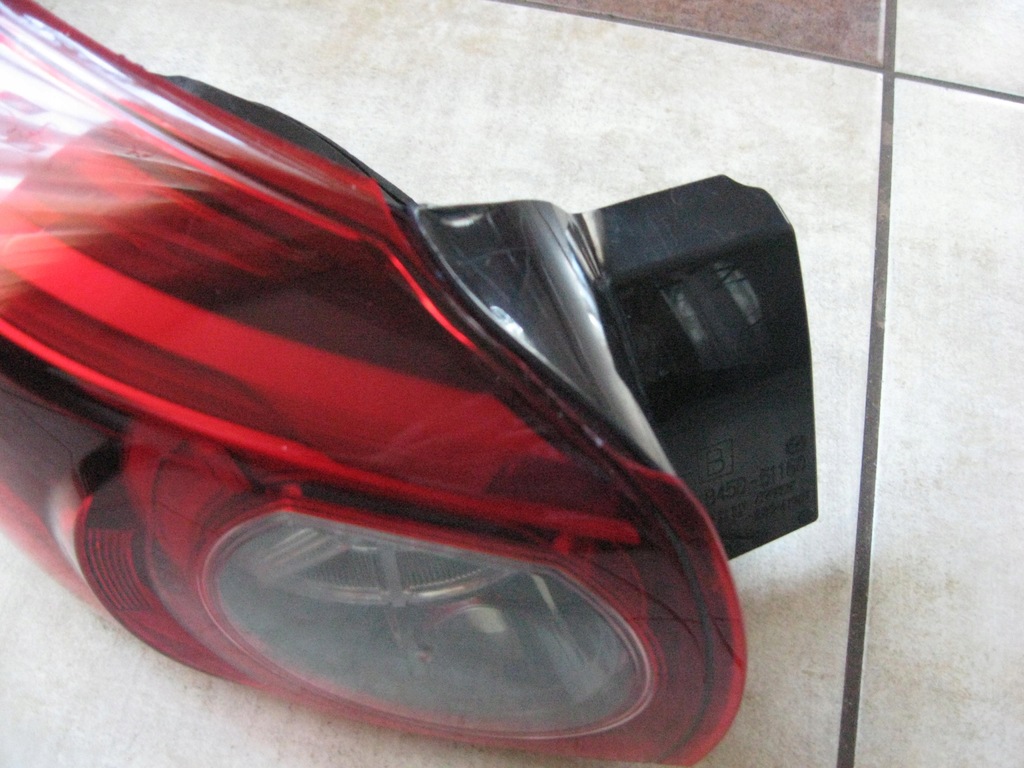 фото №2, Ліва - лампа задня - led - mazda 3 iii