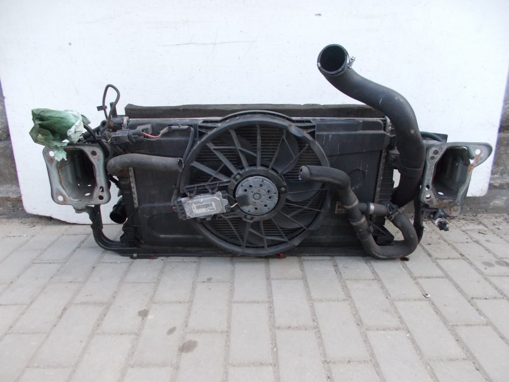Радіатор води вентилятор балка ford focus 2 tdci Оригінал