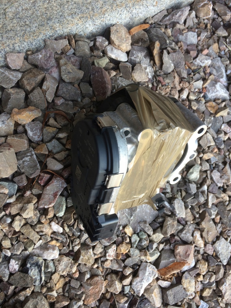 фото №1, Дроссельная заслонка mercedes a2701410025 2.0 cgi