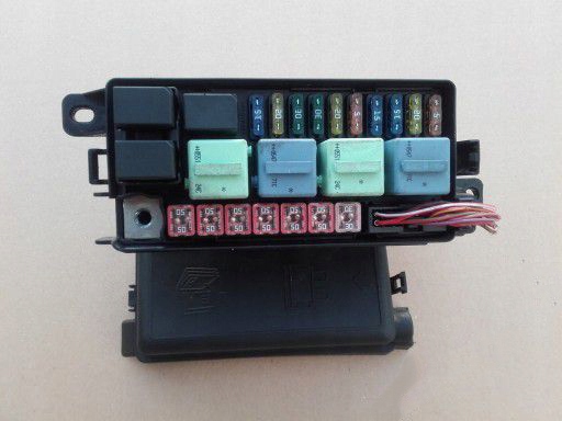 фото №1, Коробка запобіжників mini s r50 r52 r53 6906614