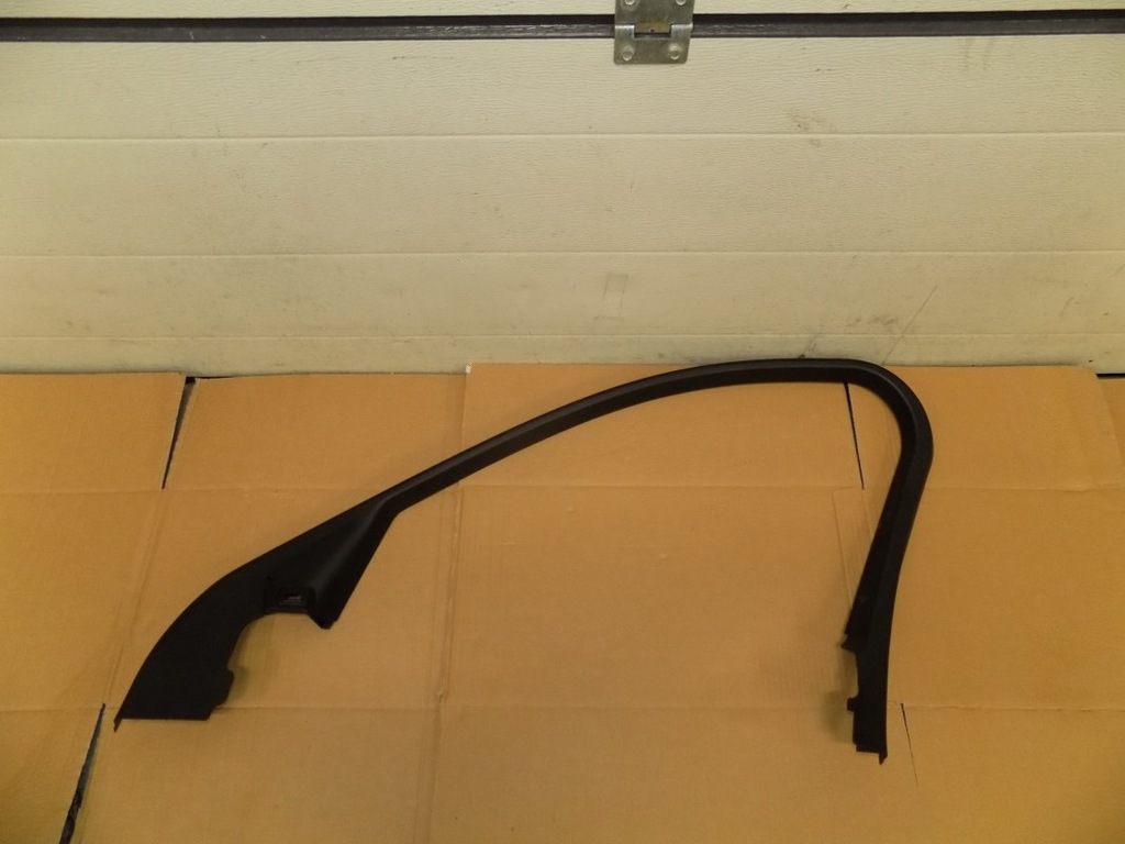 фото №1, Jaguar 17r f-pace рамка рама дверь перед правая