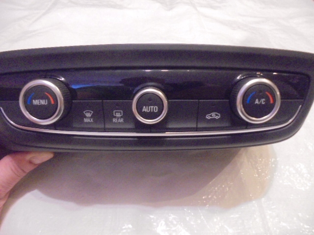 фото №1, Opel crossland x панель кондиционера 98221492yx