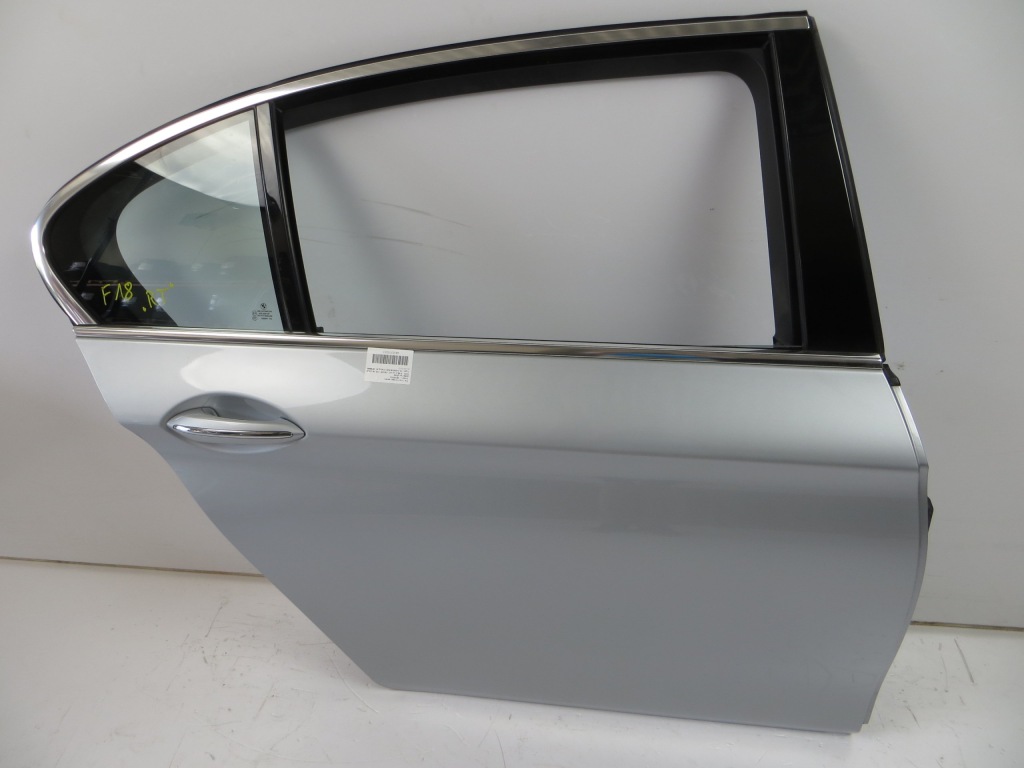 Купить Дверь правый задний  правое задние bmw 5 f18 glacier a83