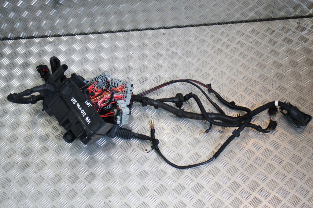 фото №1, Электропроводка отсек двигателя porsche cayenne lift 36t