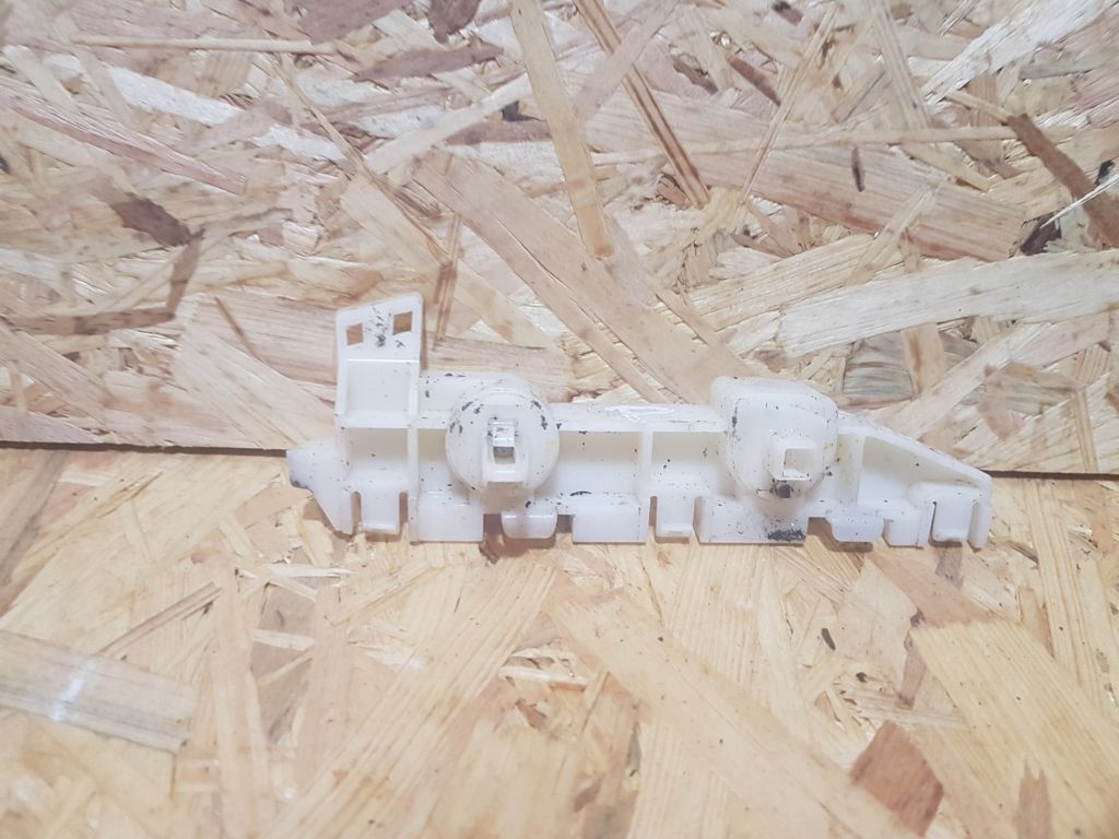 фото №1, Mitsubishi space star ii 12- направляющая w бампер задняя p