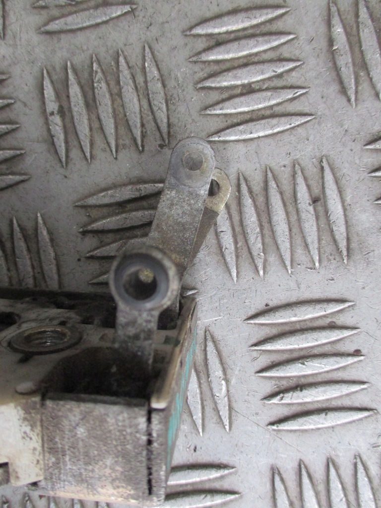 фото №5, Замок дверь правый перед renault magnum 01-04r