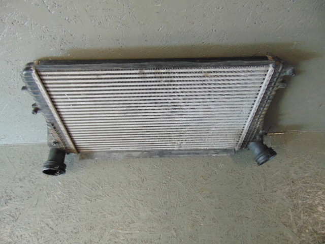 Интеркулер audi seat skoda vw tfsi 1k0145805g Недорого