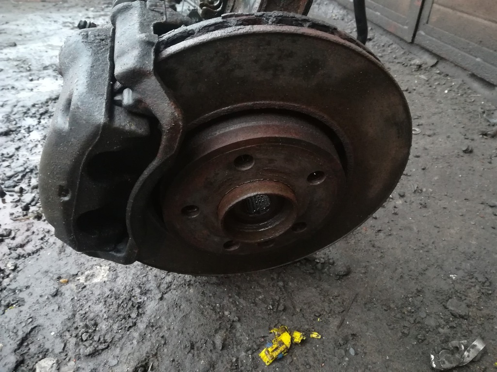 фото №5, Супорт гальмівний перед trafic vivaro 01-14