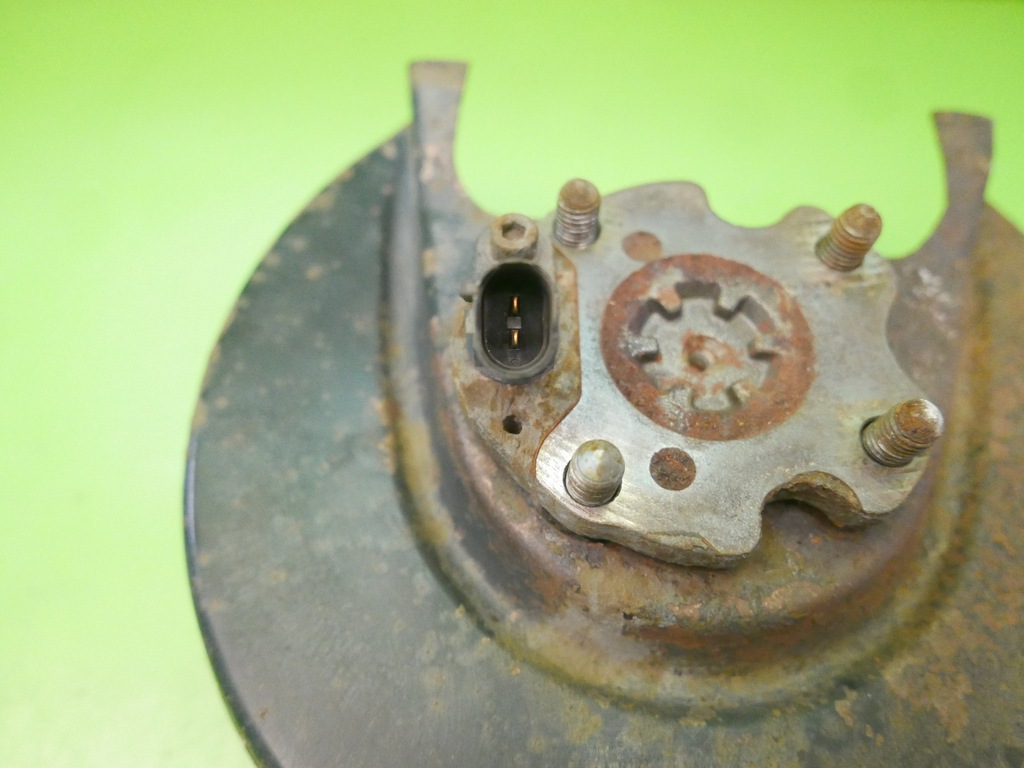 фото №6, Ступица шкворень задняя правый audi tt i 8n 1.8t 98-03