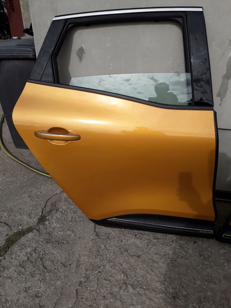 фото №2, Дверь правое задние renault scenic iv 16-