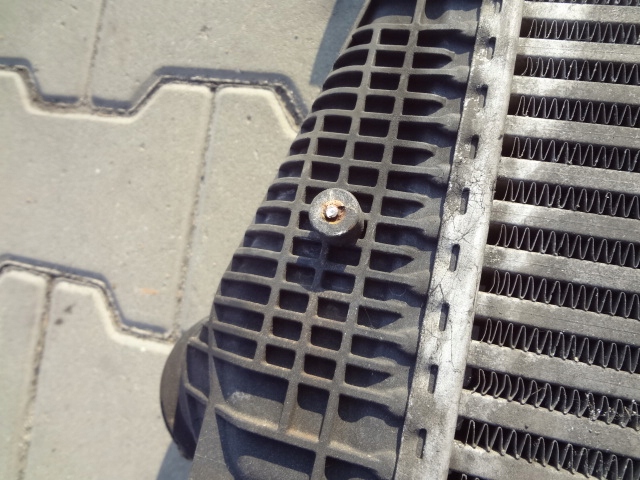 Vw passat b6 05r- 2.0 tdi радиатор интеркулер Оригинал